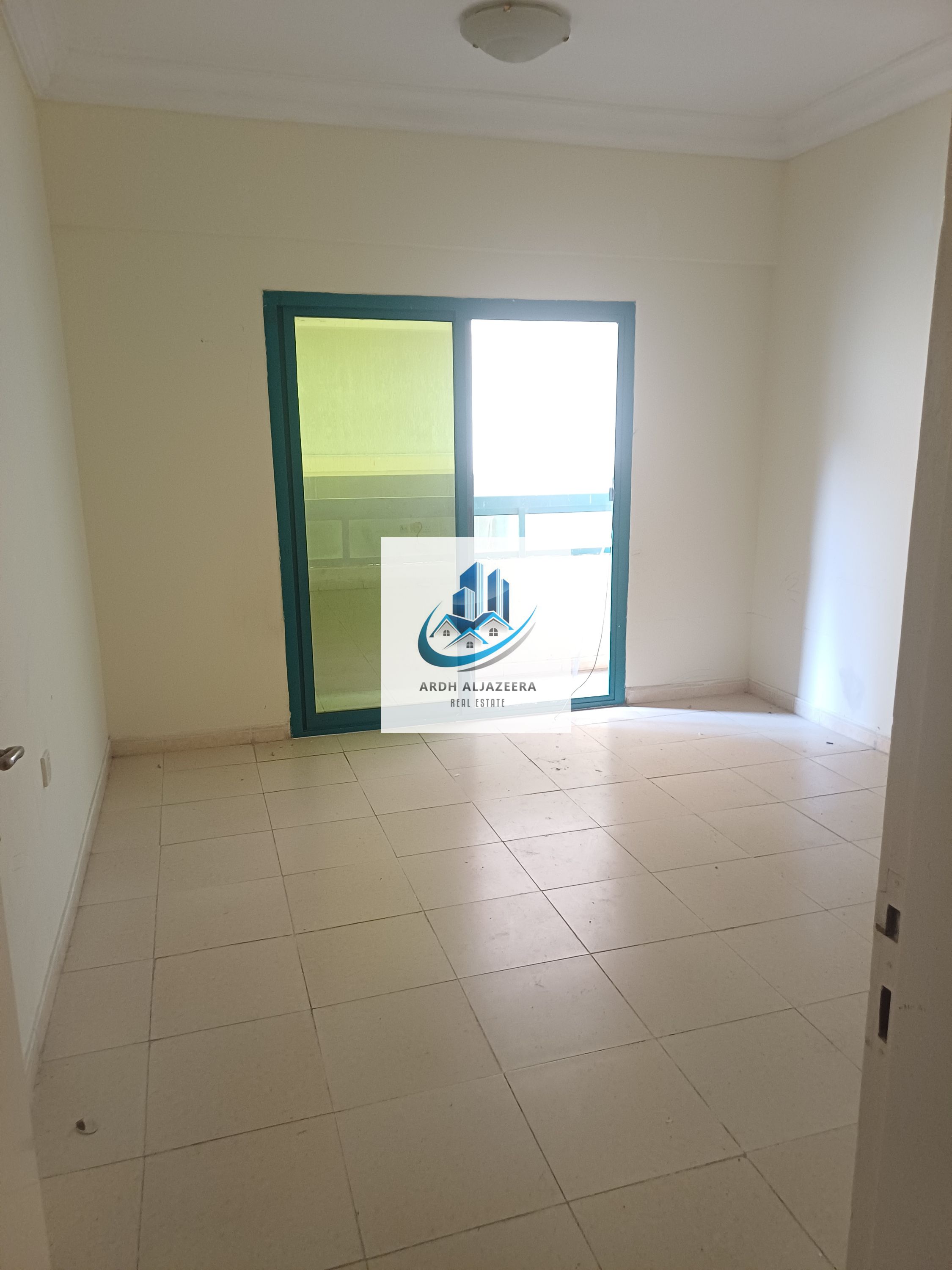 1Bhk 35k close Hall al Nahda Sharjah Call Adnan