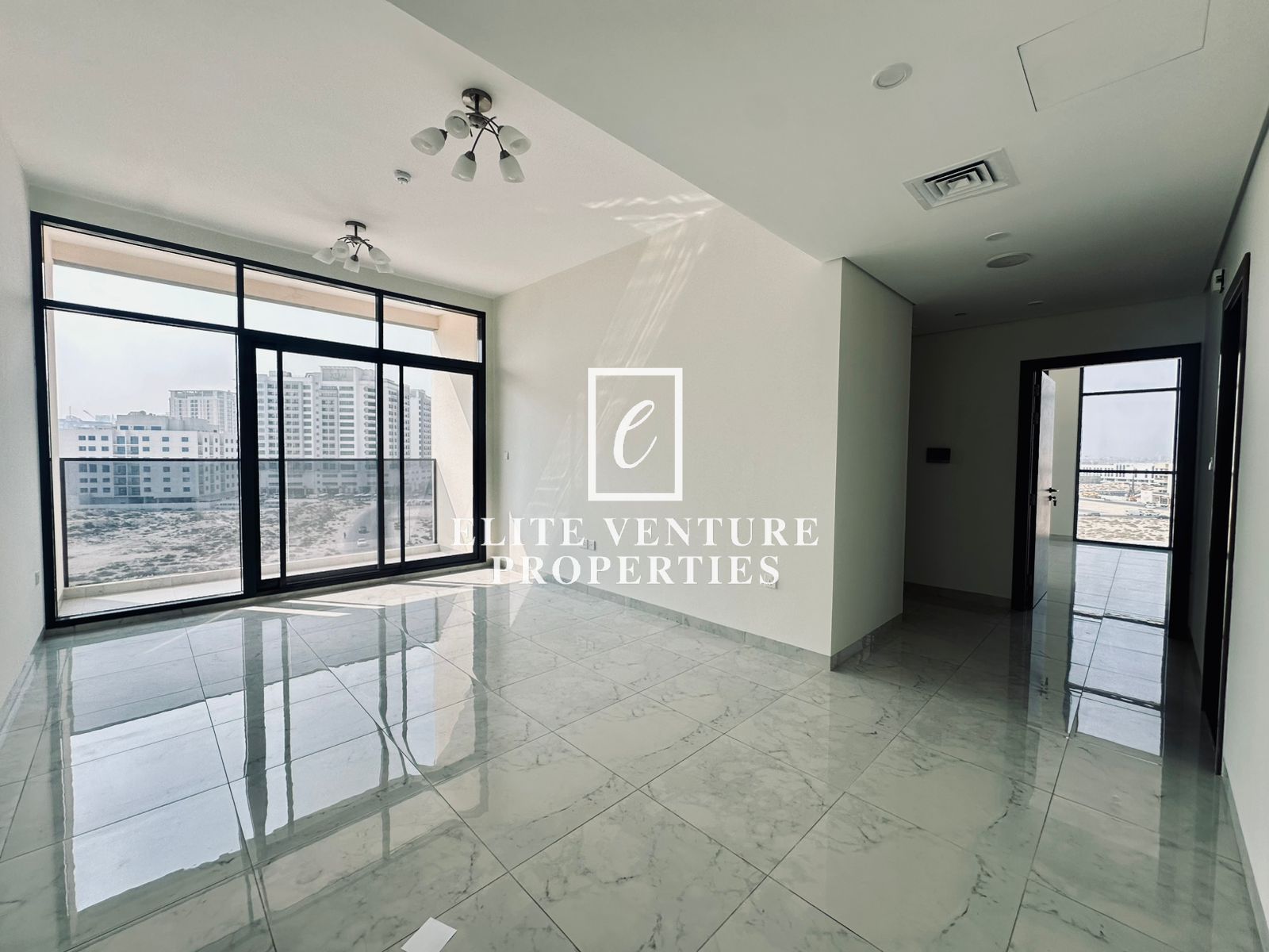 VACANT | SPACIOUS | PRIME LOCATION