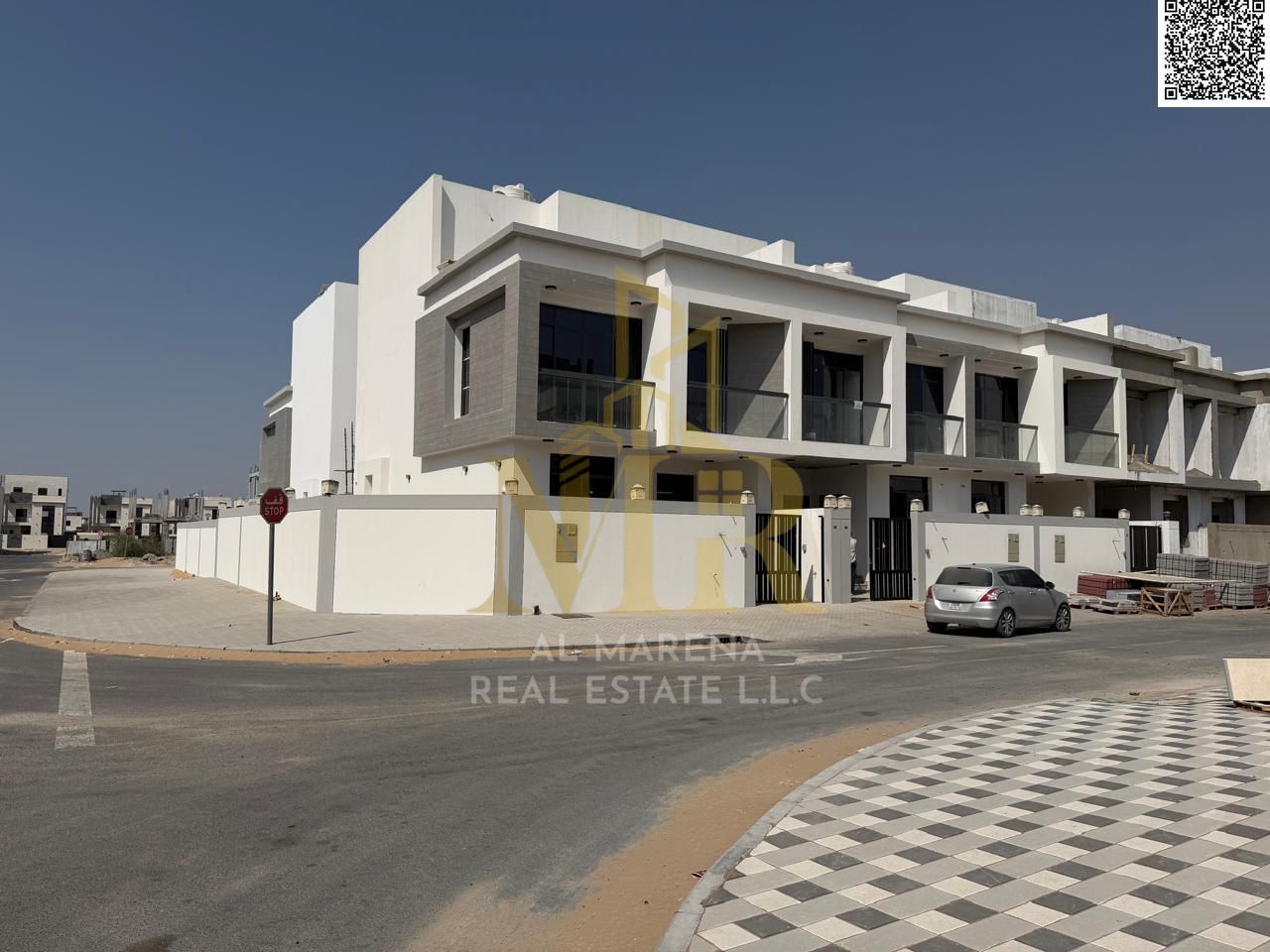 Luxurious two-story villa with a roof, modern design, in Al Bahia. Live in luxury in a charming villa at an attractive price, including registration a