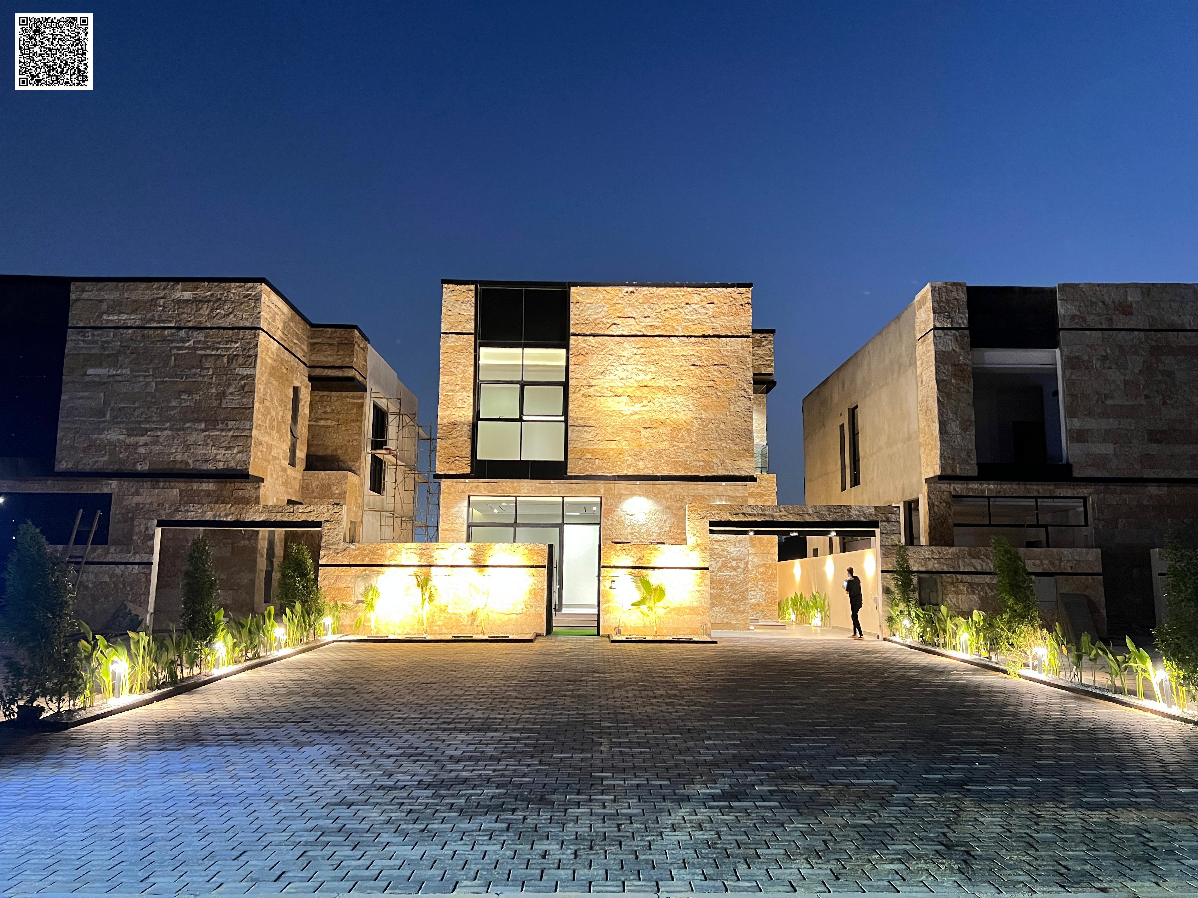 For sale, a luxurious villa, including registration and ownership fees, at a negotiable price with the possibility of easy bank financing.