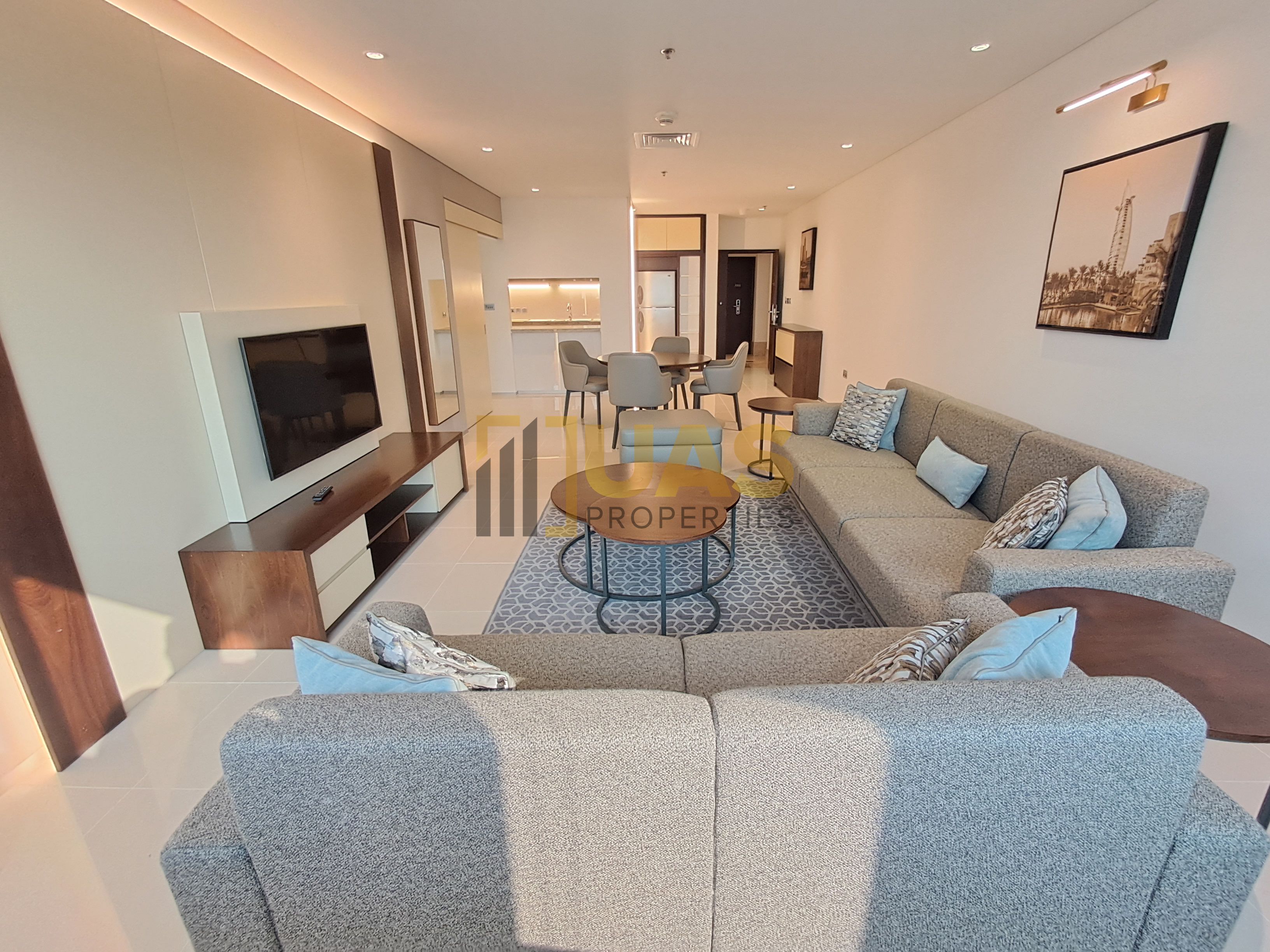 Luxurious apartment | Huge size | Chiller Free