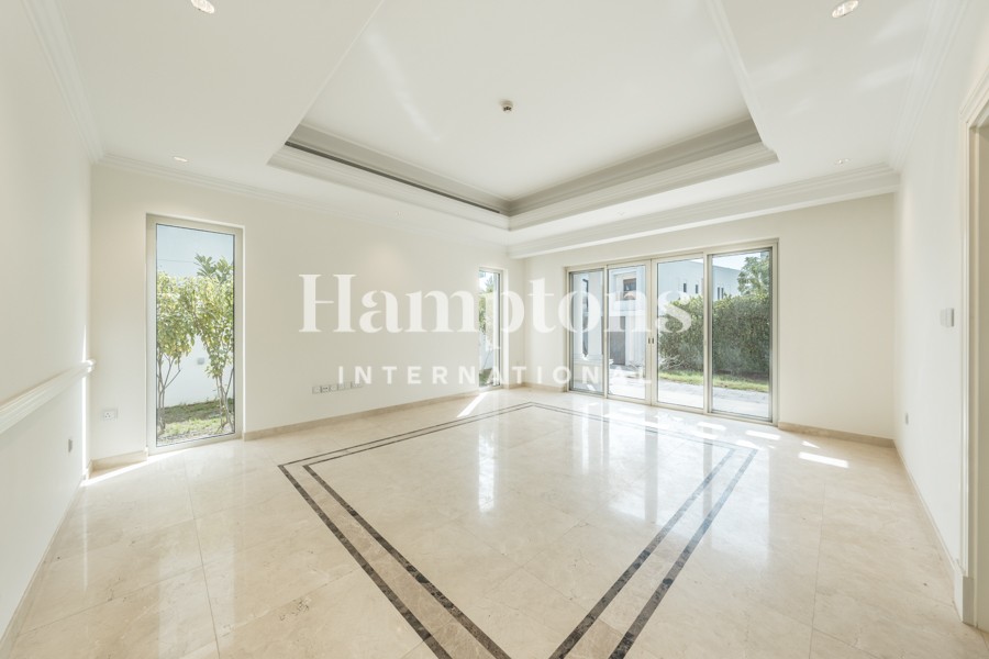 Big Corner Plot | Private Pool | Contemporary