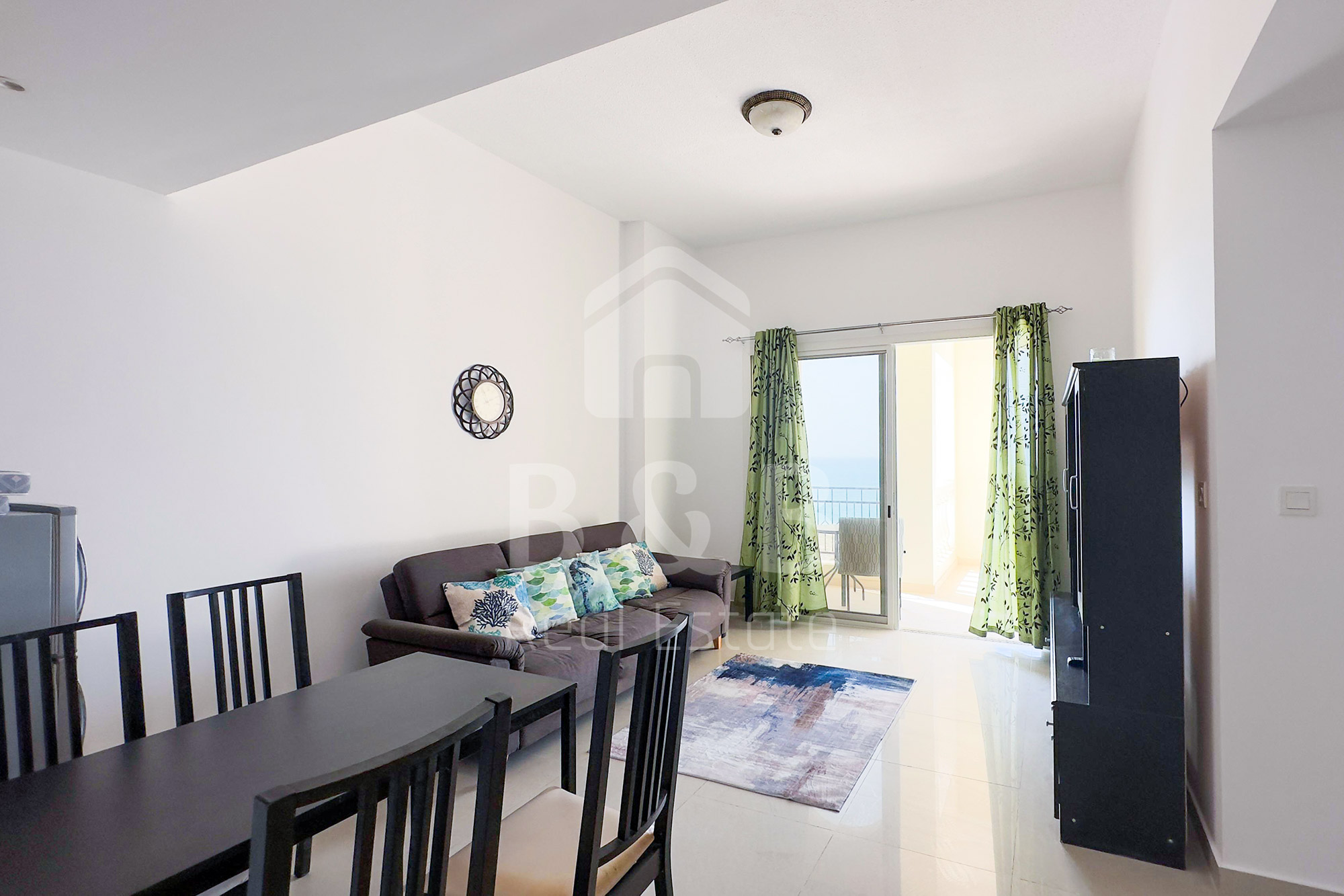 SEA & WYNN Casino VIEW - 1 BR - GYM, BBQ Area, Beach