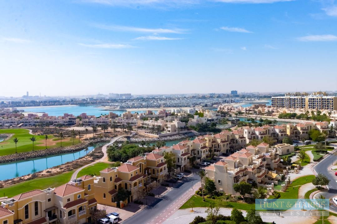 High Floor - Lagoon View - 2 Bedroom for Sale in Al Hamra Village