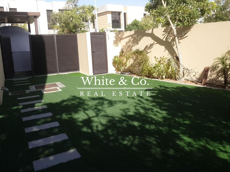 End Corner| Large Plot | Single Row |Vastu