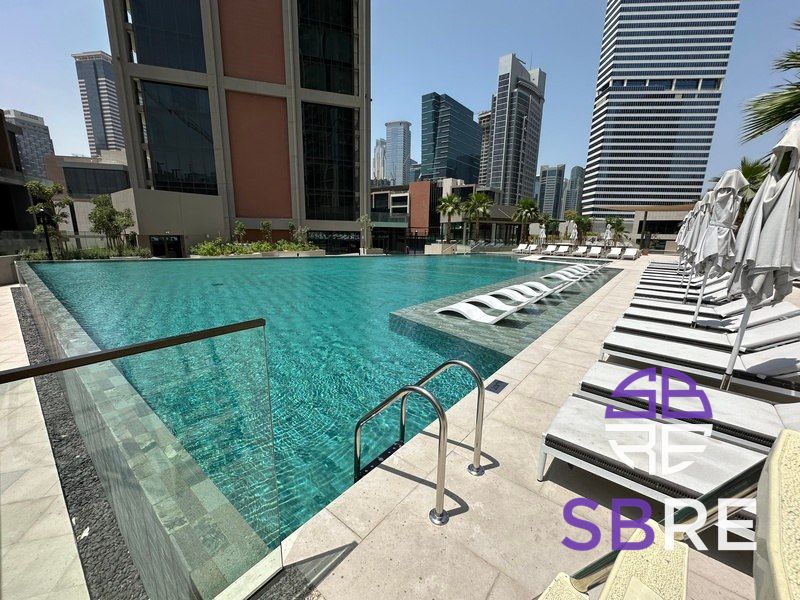 Burj View | Modern 1BR | Peninsula Five Luxury
