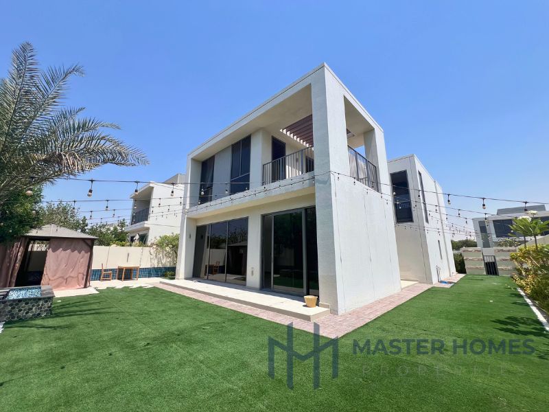 STAND ALONE VILLA | CORNER VILLA | PRIME LOCATION