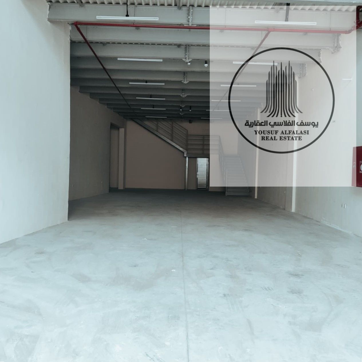 For rent at an excellent price, a 3900 square foot warehouse with 22 kilowatt electricity