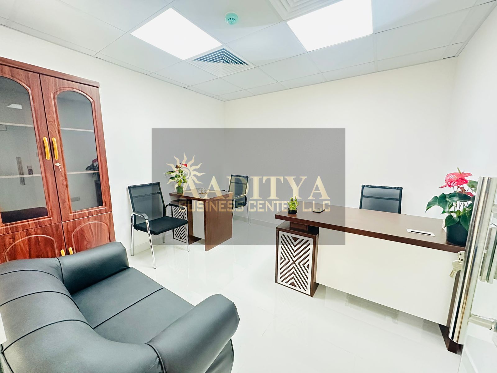 Find your perfect office place to thrive| Rent office with us with 0% setup cost