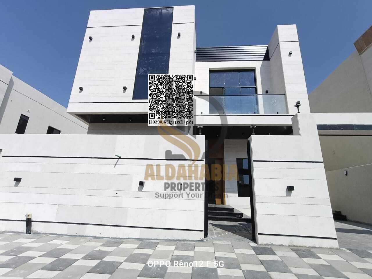 Corner Villas for Sale in Al-Basateen 2, Al-Hail – Modern Design with Luxurious White Stone