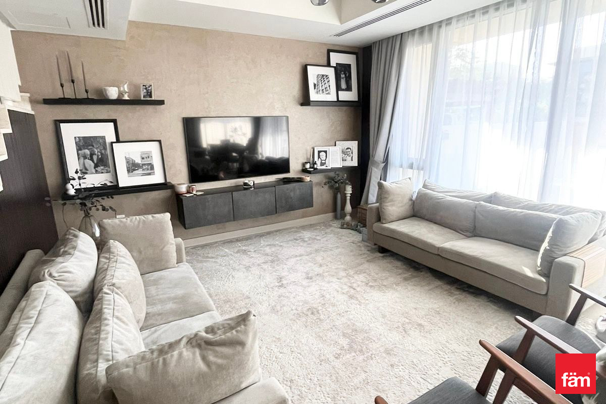 Prime Location | Walk to Pool | 4 Bathrooms