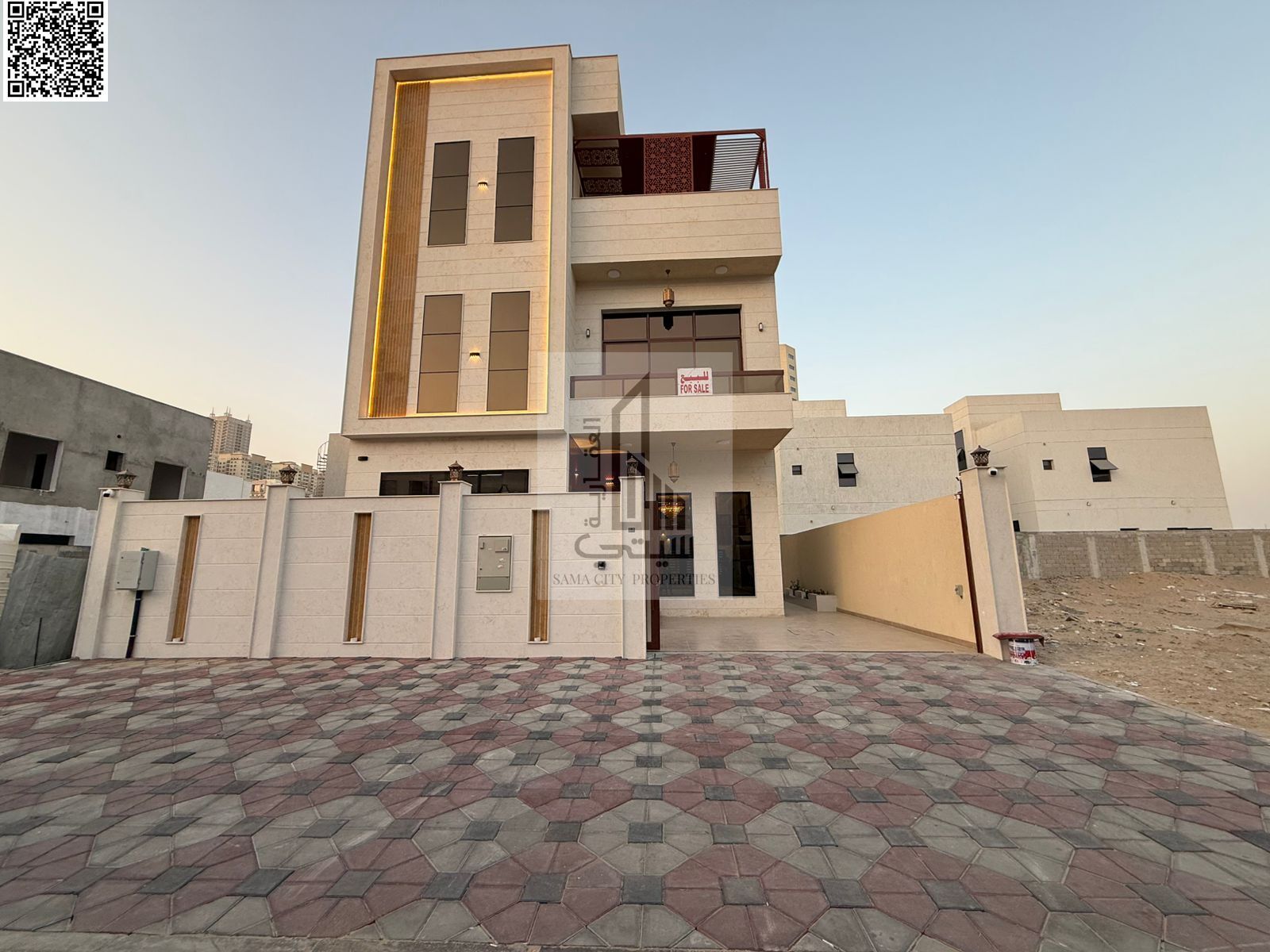 Villa for Sale in Al Amrah Features: • 6 Master Bedrooms • Majlis with Bathroom • Living Room with Bathroom • Main Kitchen • Maid's Room • Larg