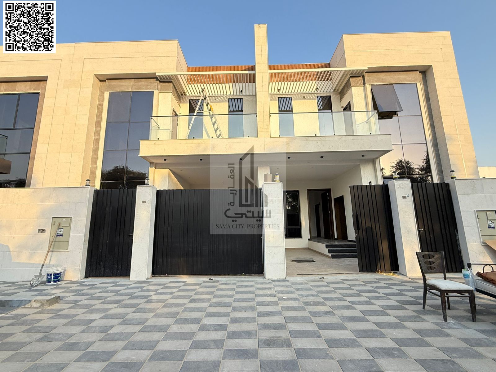 Villa for Sale in Al Yasmin Area Features: •5 Master Bedrooms • Majlis with Bathroom • Living Room with Bathroom • Main Kitchen • Maid's Room