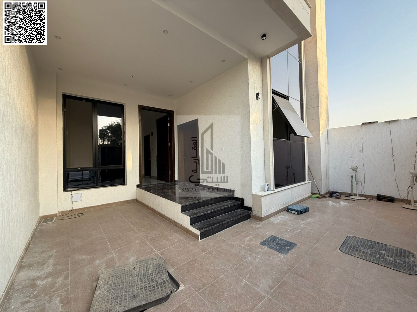Villa for Sale in Al Yasmin Area Features: • 5 Master Bedrooms • Majlis with Bathroom • Living Room with Bathroom • Main Kitchen • Maid's Room