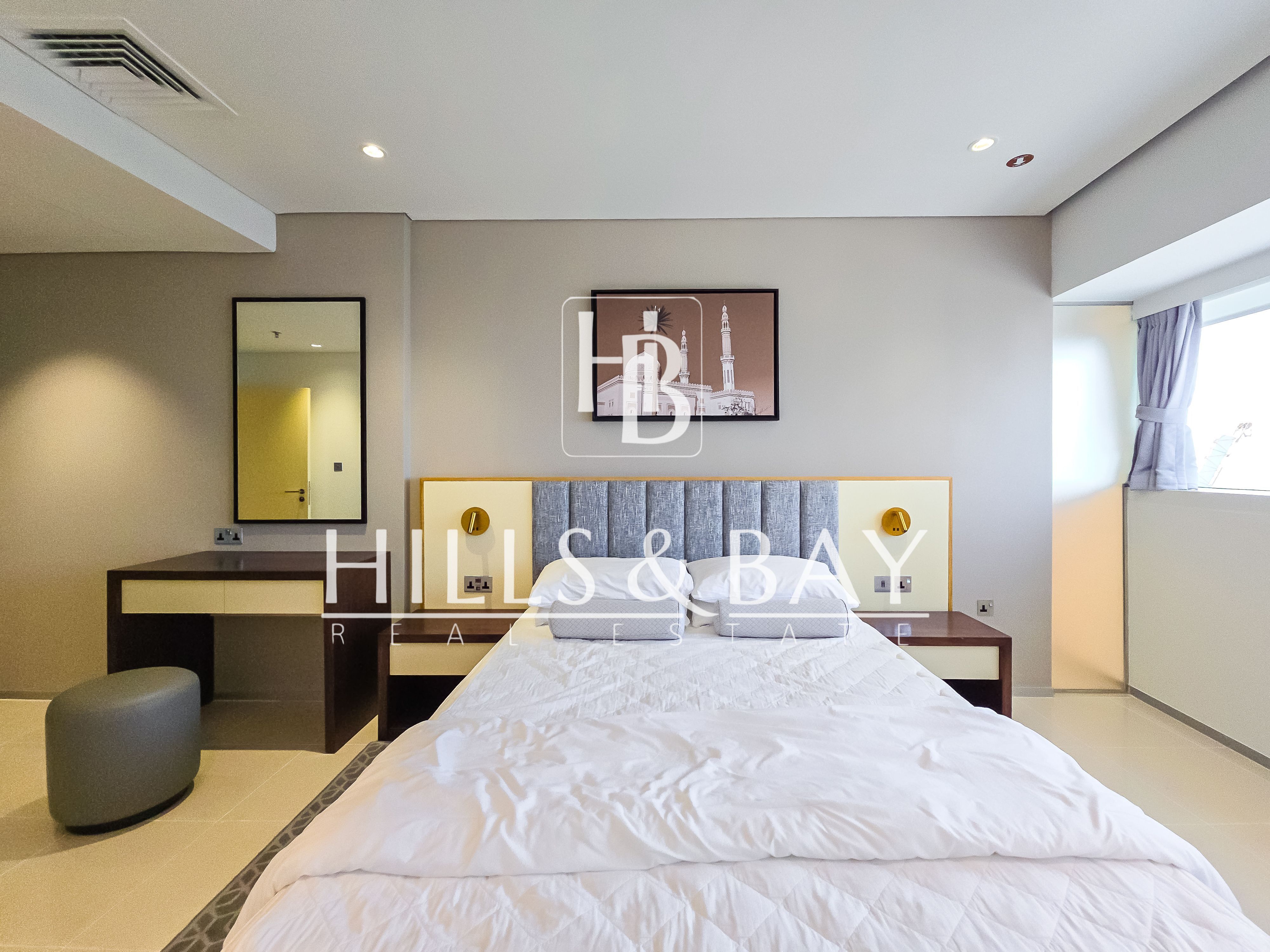 Fully Furnished 2-Bed APT– Park Place Tower