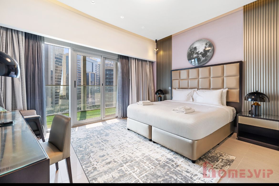 Damac Majestine with beautiful canal view 1BR