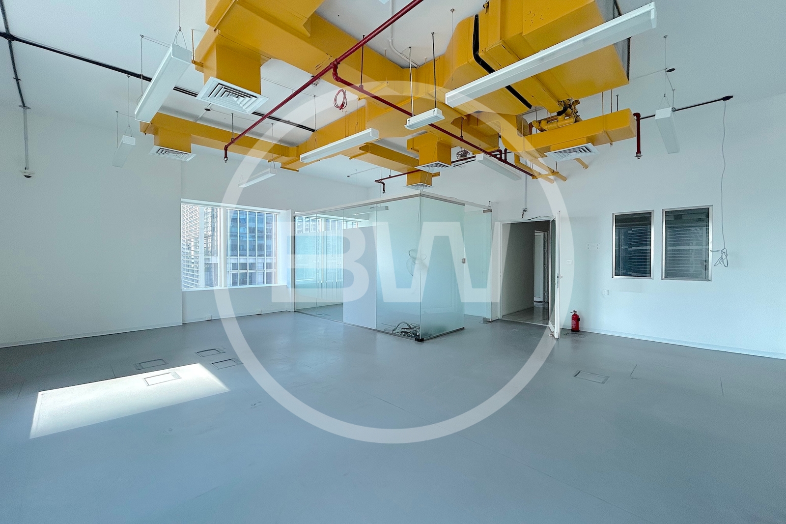 VACANT NOW | CORNER UNIT | PARTITIONED