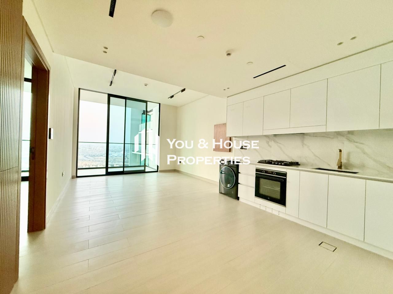 Modern Comfort 1-BR I Premium Finishing I Great Amenities