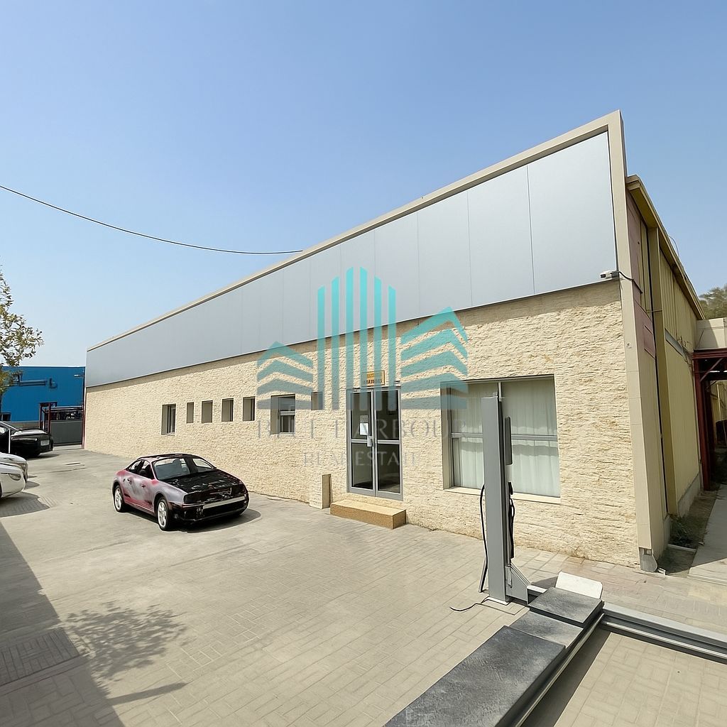 SELLING PRICE @ 7.5M | HIGH ROI | 4,000 SQFT PARKING SPACE AVAILABLE IN FRONT OF PLOT