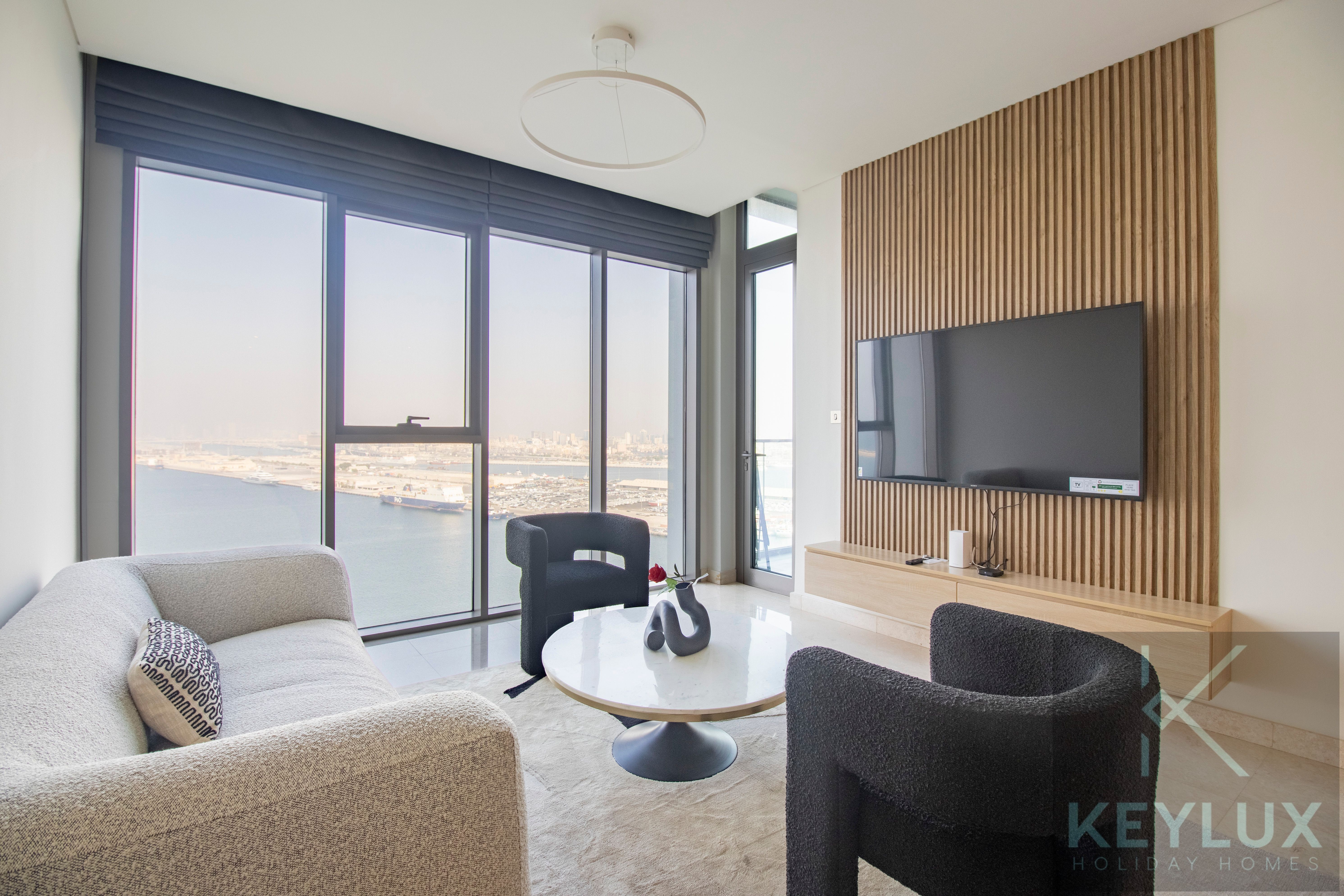 Elegant 1BR | Breathtaking Views at Anwa by Omniyat