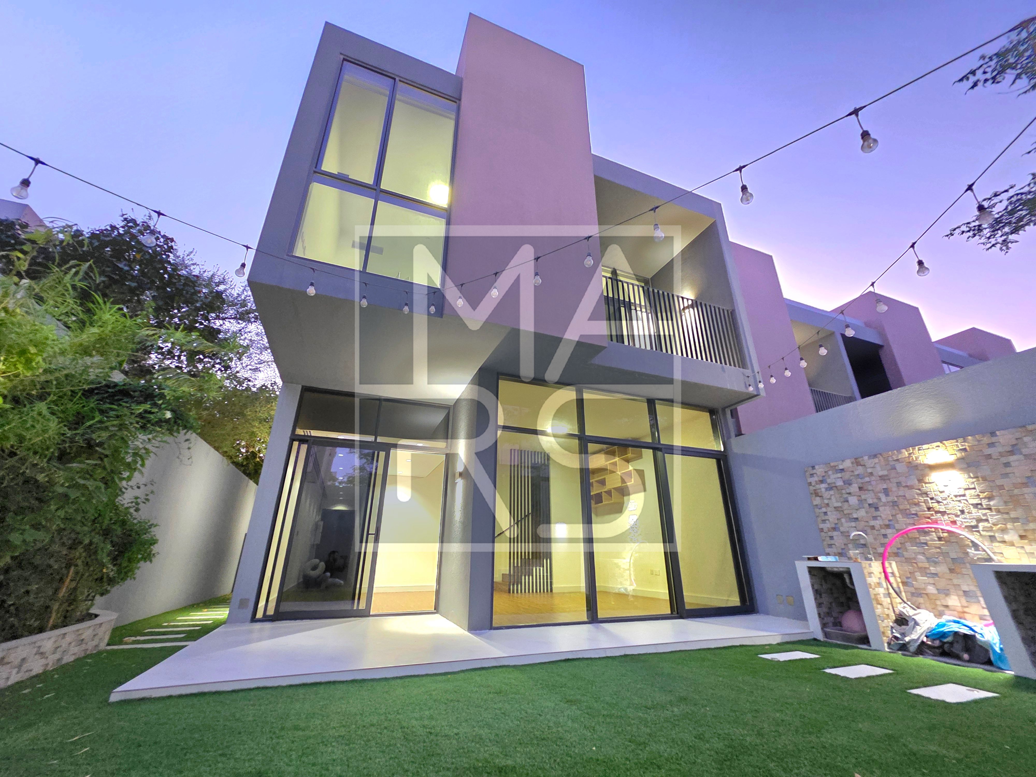 Spacious 3 Bedroom Townhouse with Maid’s Room