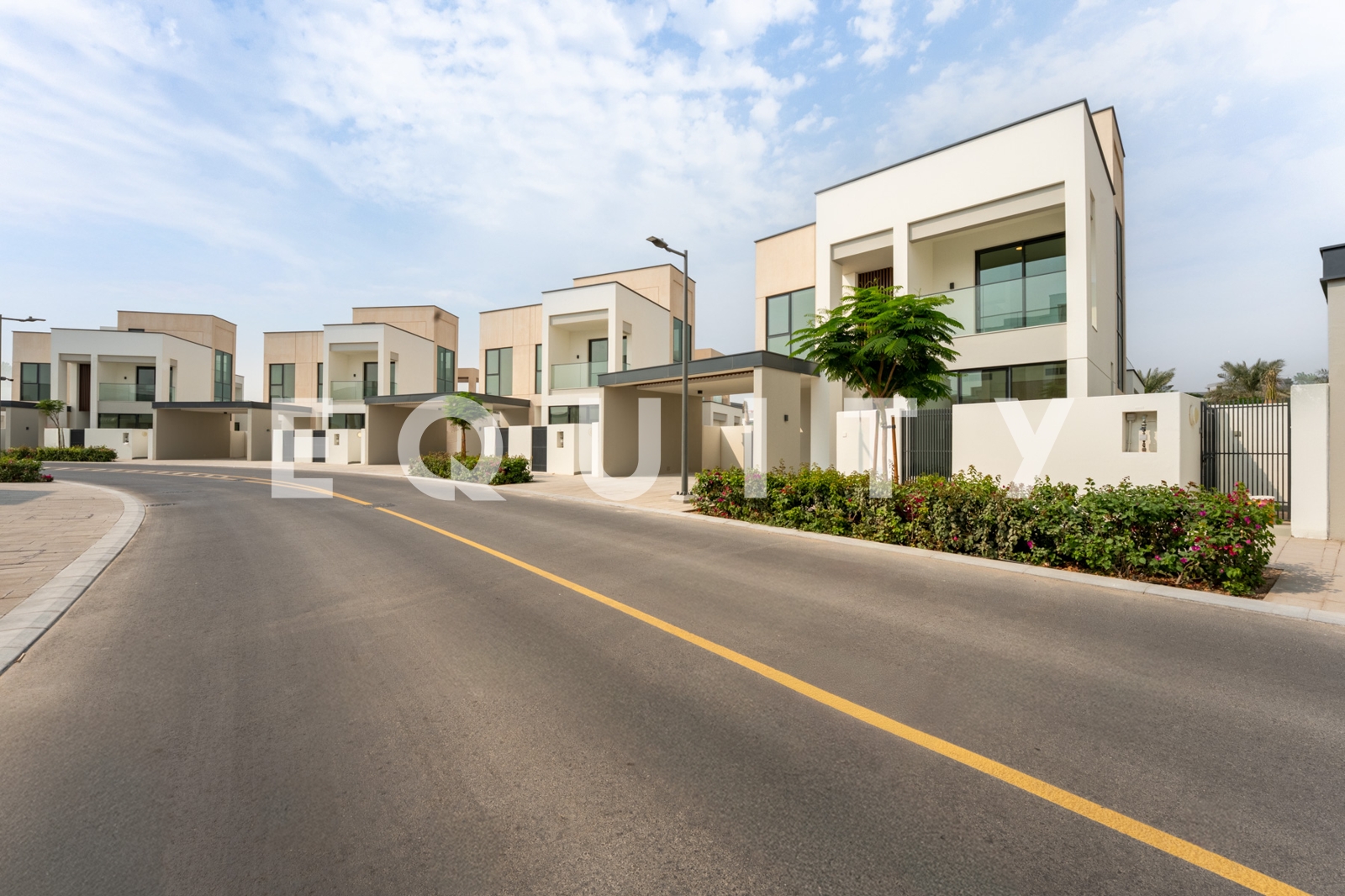 Landscaped | Single Row | Flexible Cheques