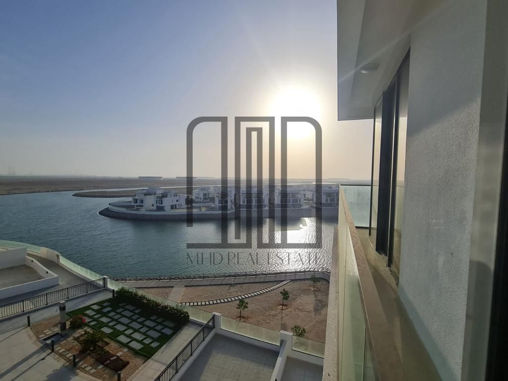 Modern Studio with Balcony | Partial Sea View