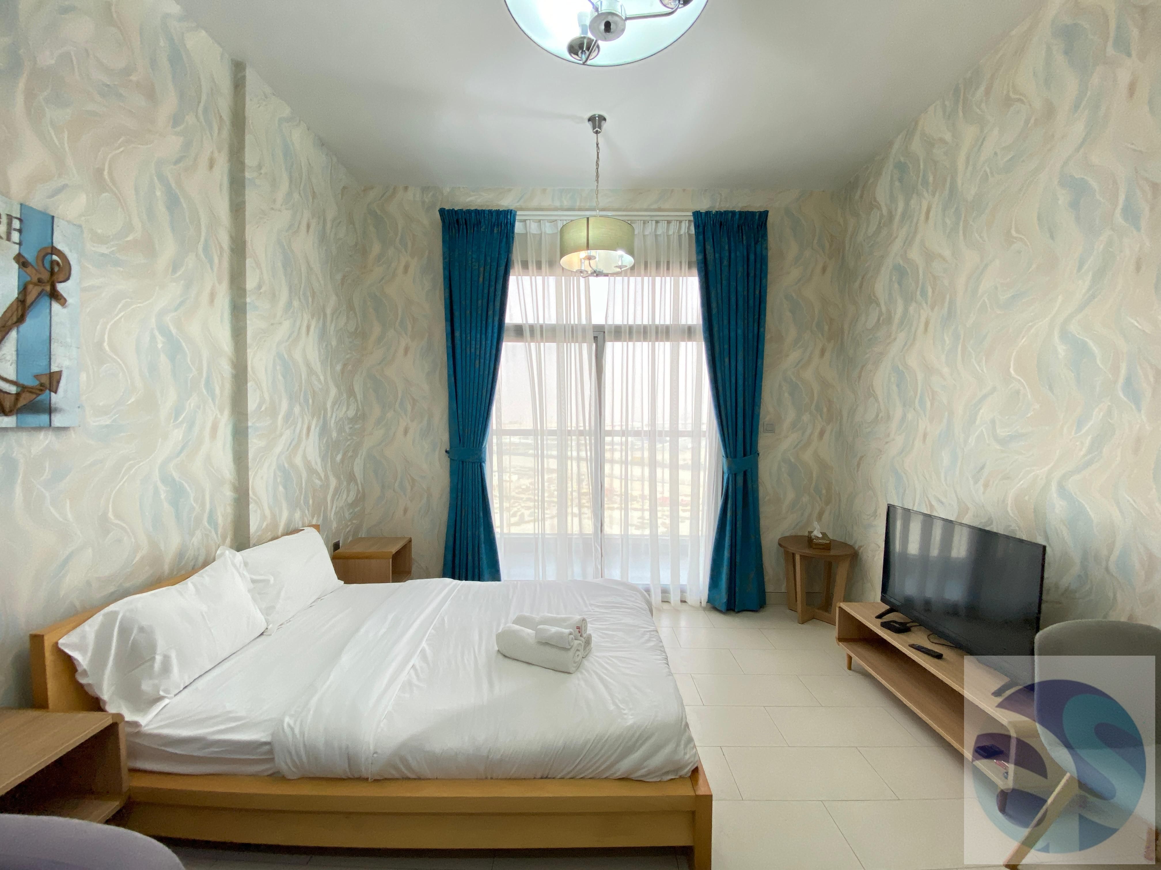 With balcony ! Well Furnished Studio for rent Roy Azizi