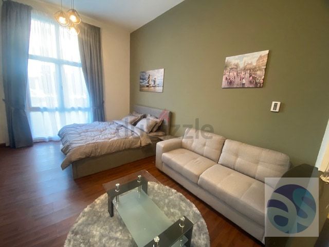 Upgraded ! Studio ! Street 2 ! Near Metro