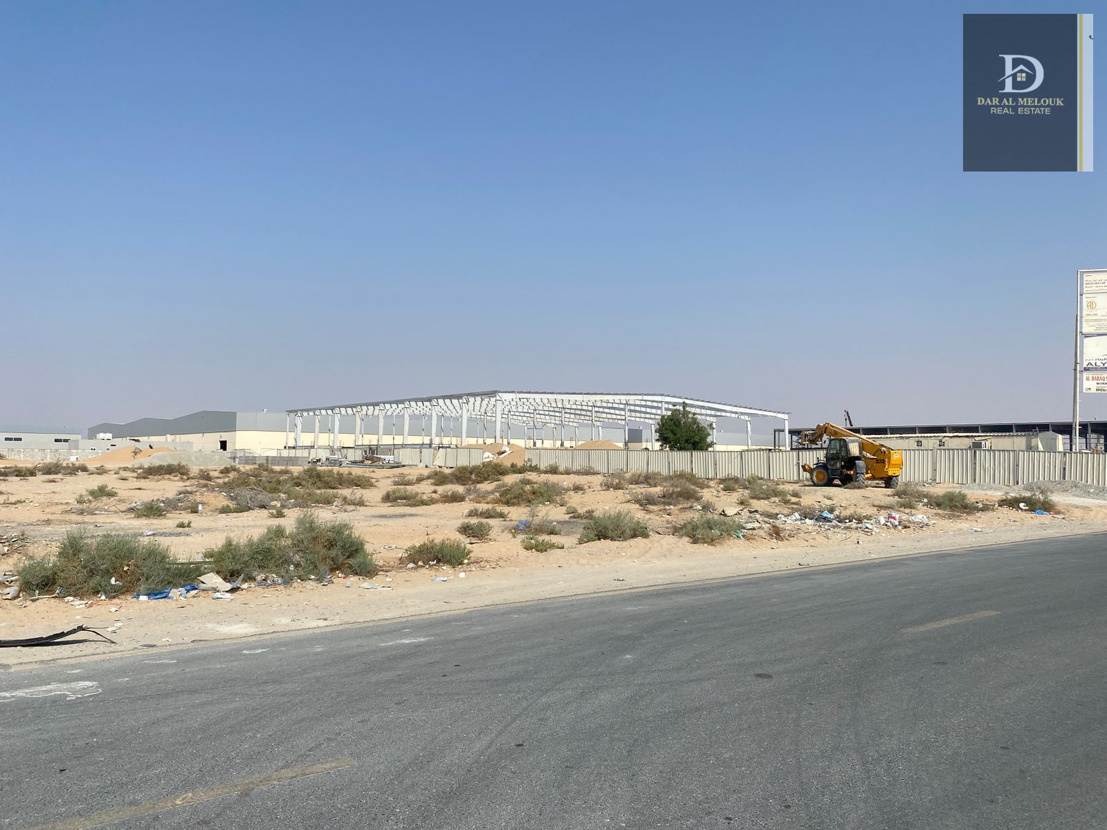 For Sale in Sharjah Al Sajaa Industrial Area, Block 2 (Emirates City) Industrial land plot, 129,000 sq ft, prime location