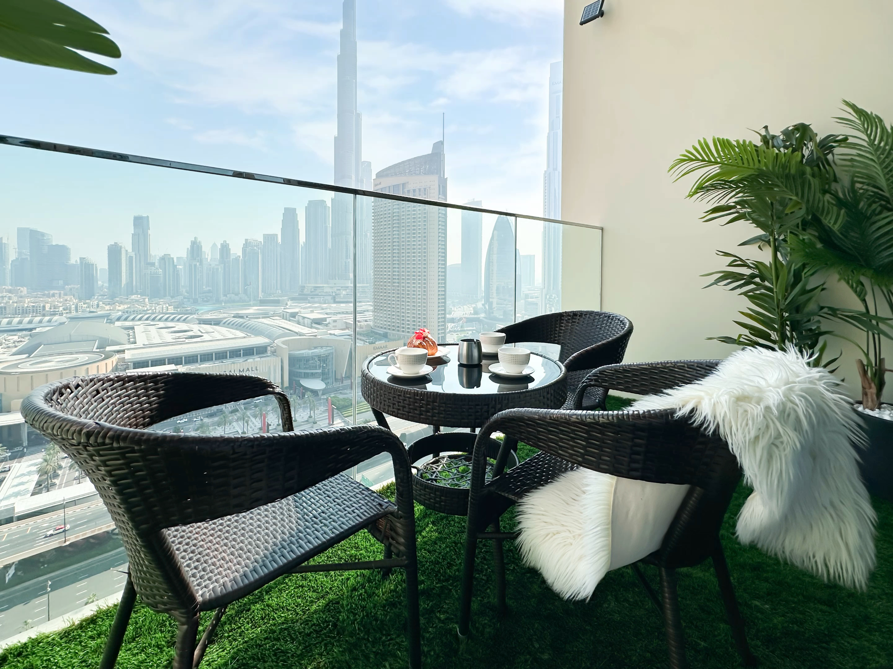 Burj Khalifa Views | Access to Mall | 4Cheques