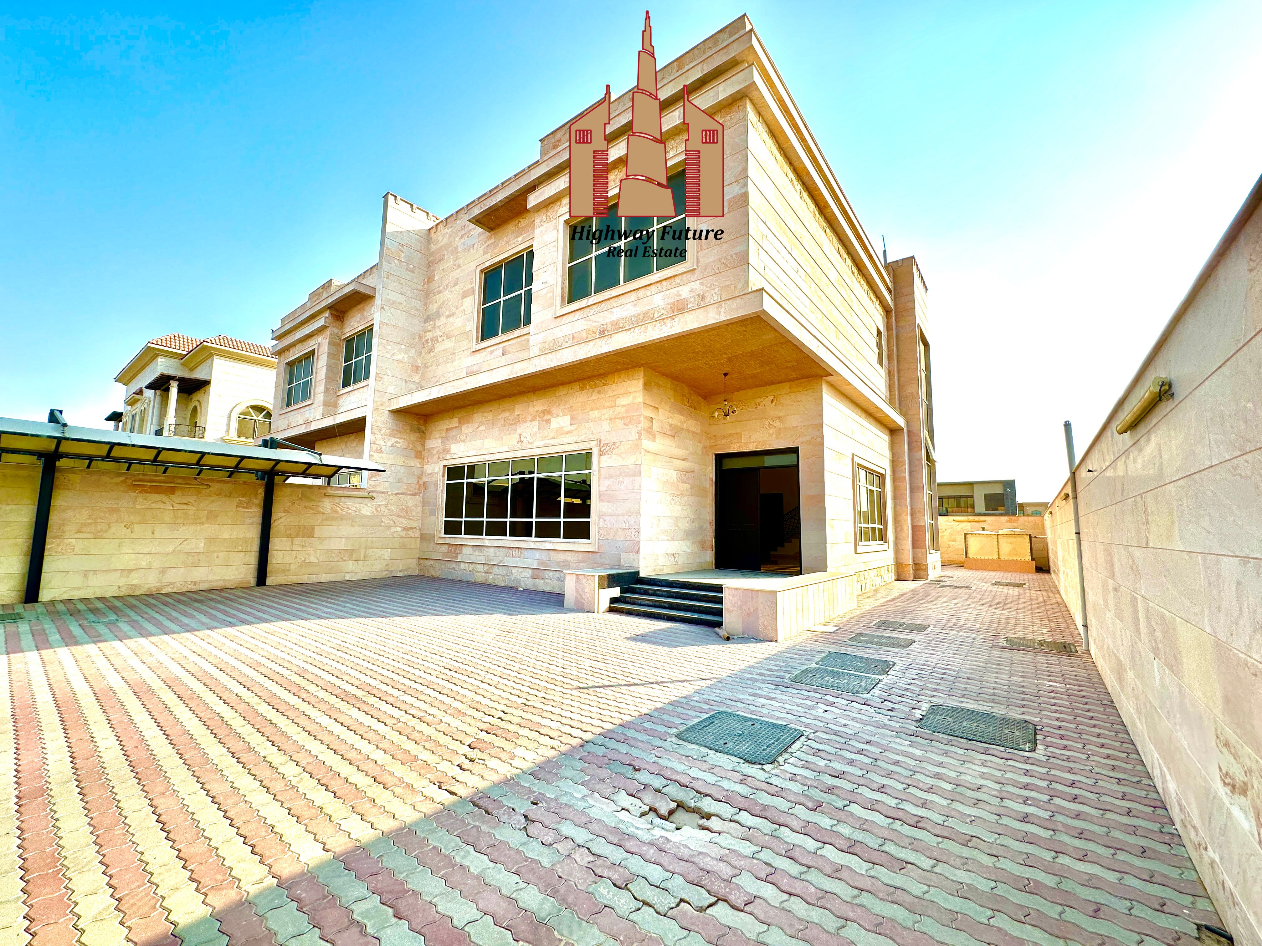 Big Size Good Looking 4 Bhk villa + Maid Room /Laundry/Hall 140k