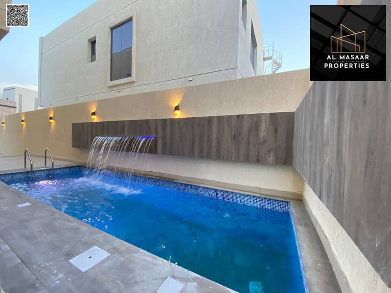 For sale, a luxurious European-designed villa, including registration fees and air conditioners, at a negotiable price.