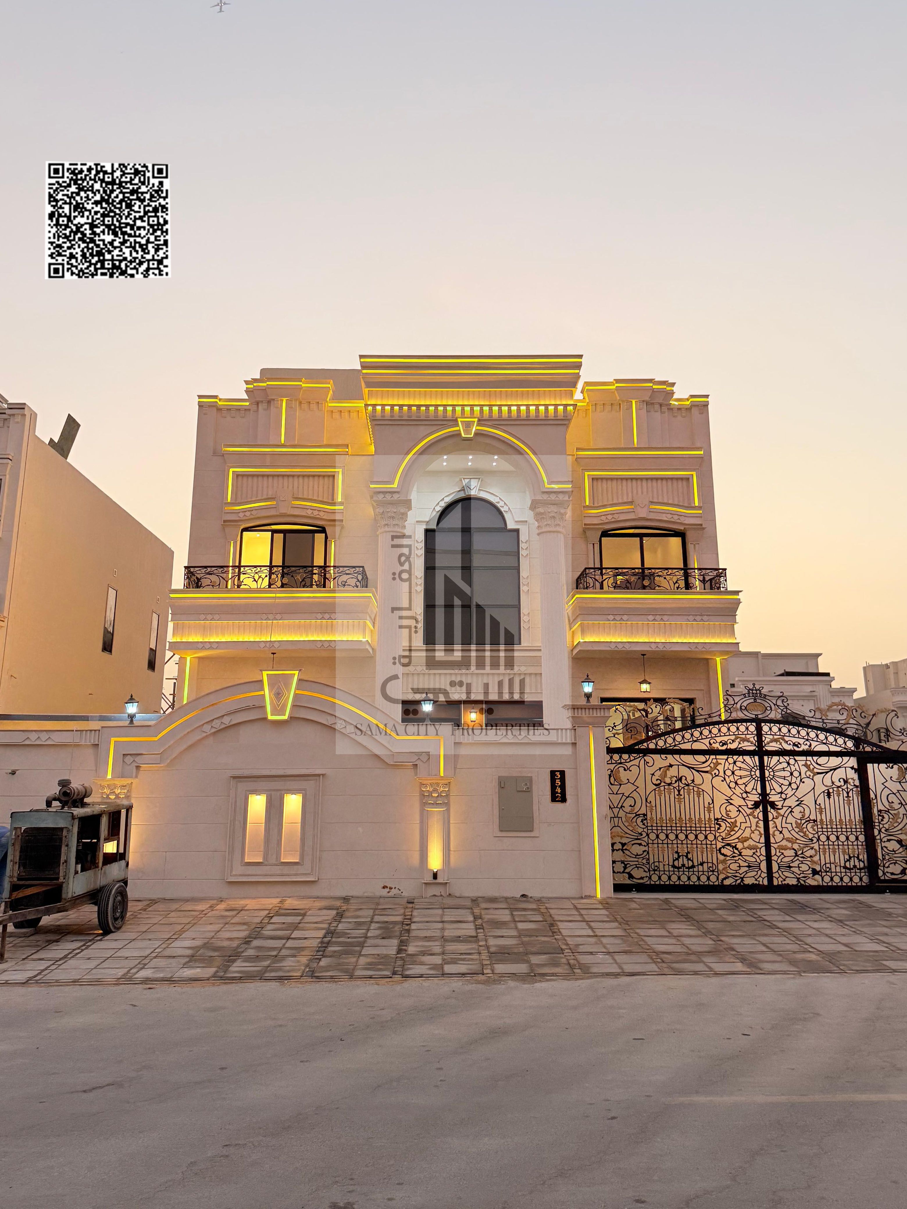 "Are you looking for luxury and space in a strategic location? A 5-bedroom master villa in Al Helio 2, Ajman with a roof