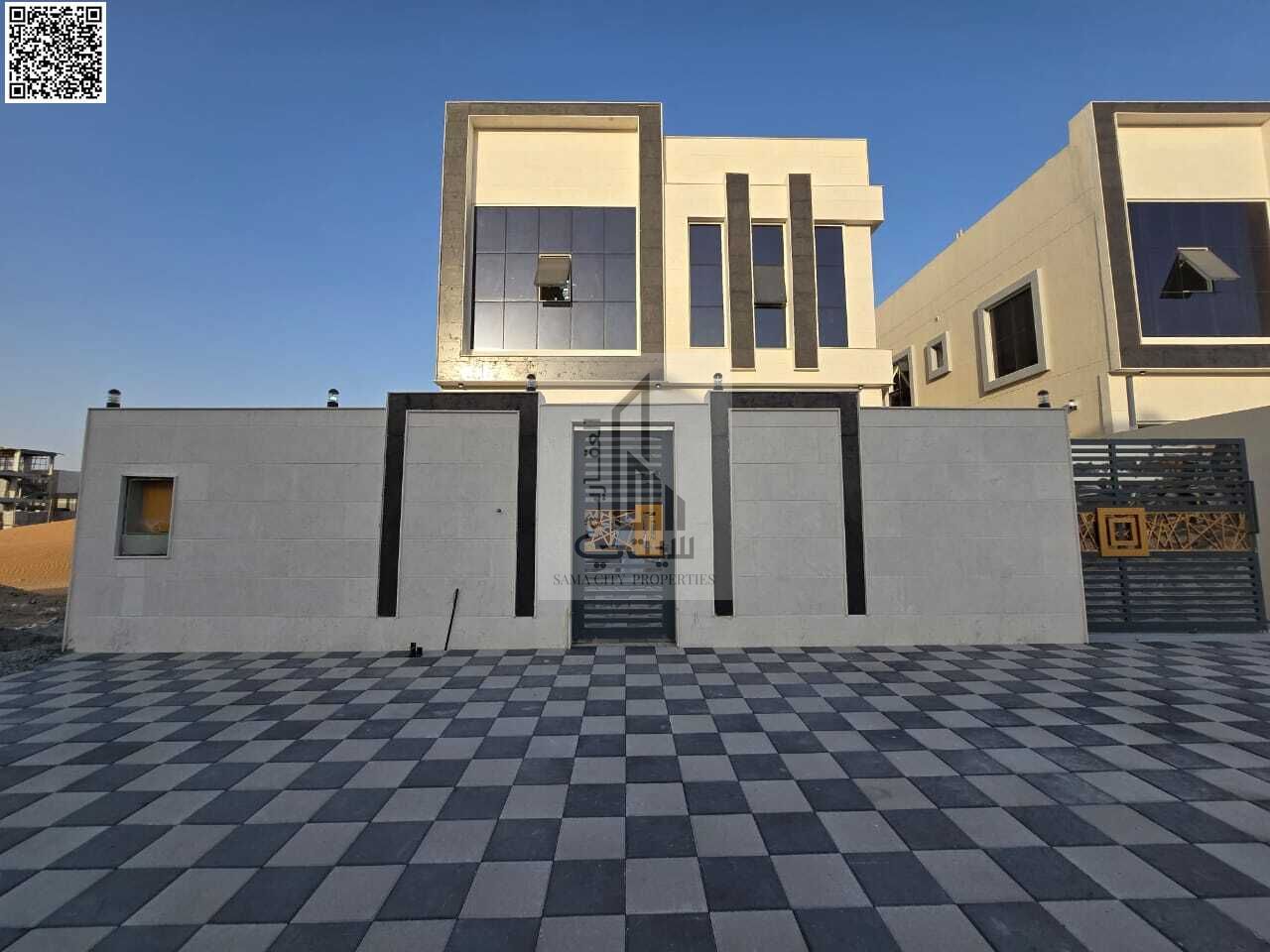 Villa for Sale in Al-Haliyo Area Features: • 5 Master Bedrooms • Majlis with Bathroom • Living Room with Bathroom • Main Kitchen • Maid's Room