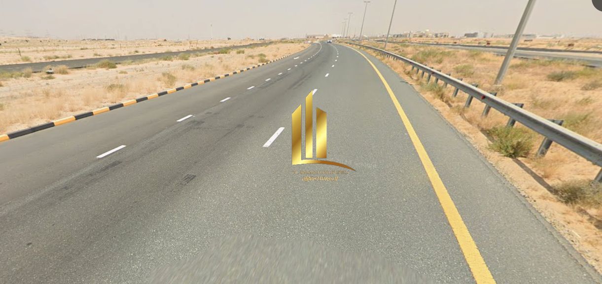 Commercial land for sale in the Mazir'ah area, Al Rahmaniyah suburb, Sharjah. Land area: 5700 sq ft