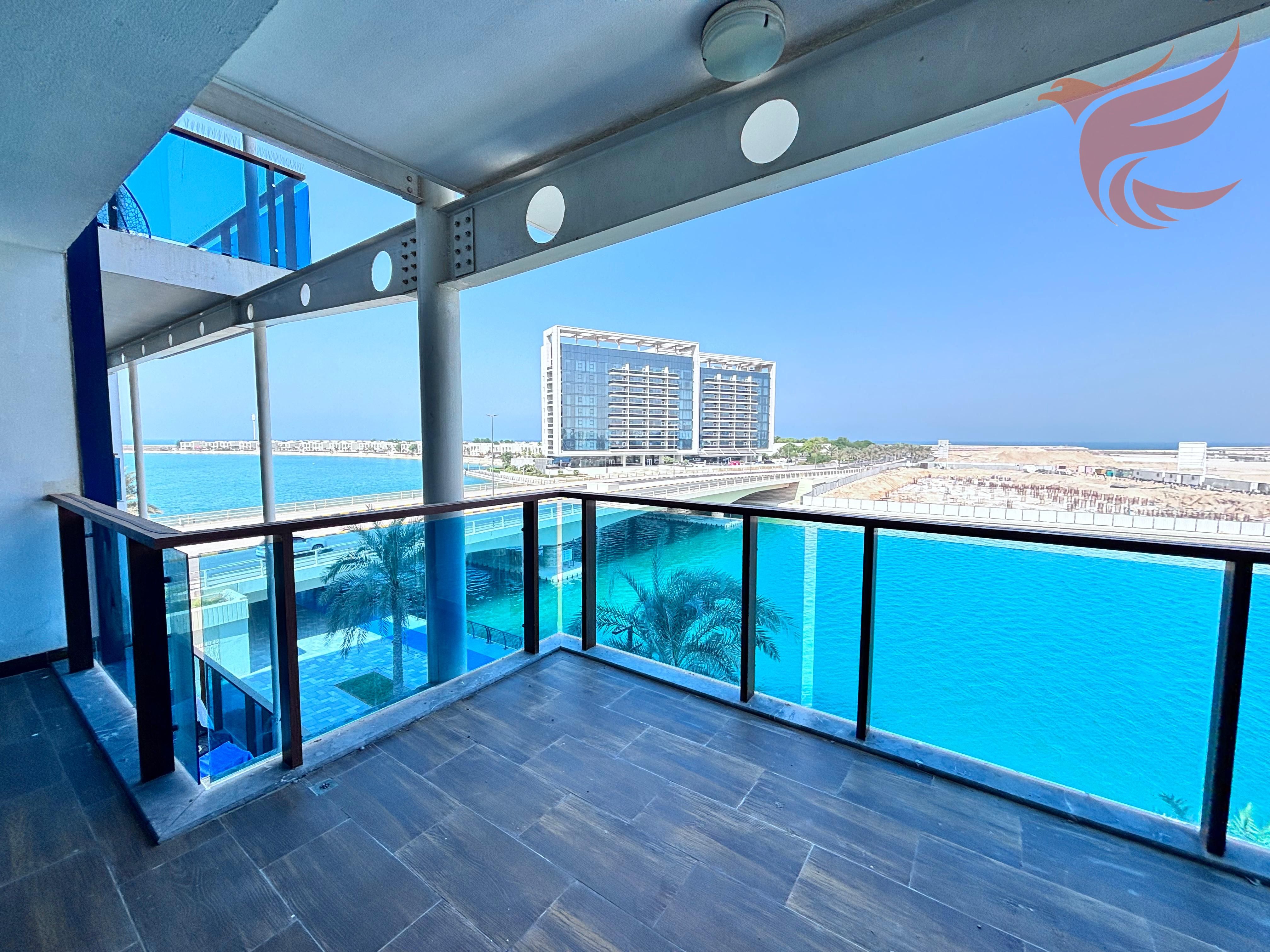Waterfront 2 BR Apartment in Mina Al Arab
