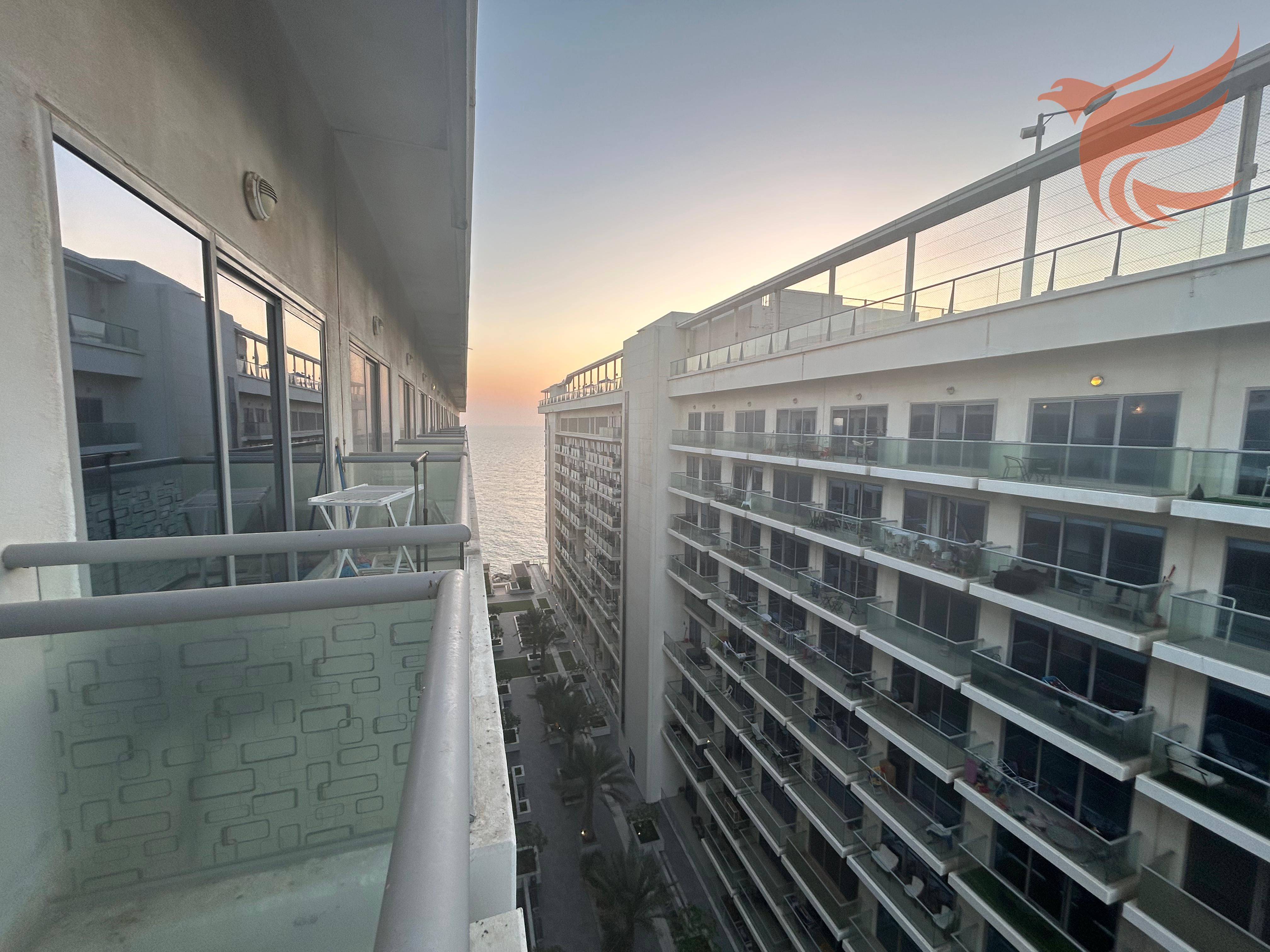 Studio Apartment in Pacific with Water Views