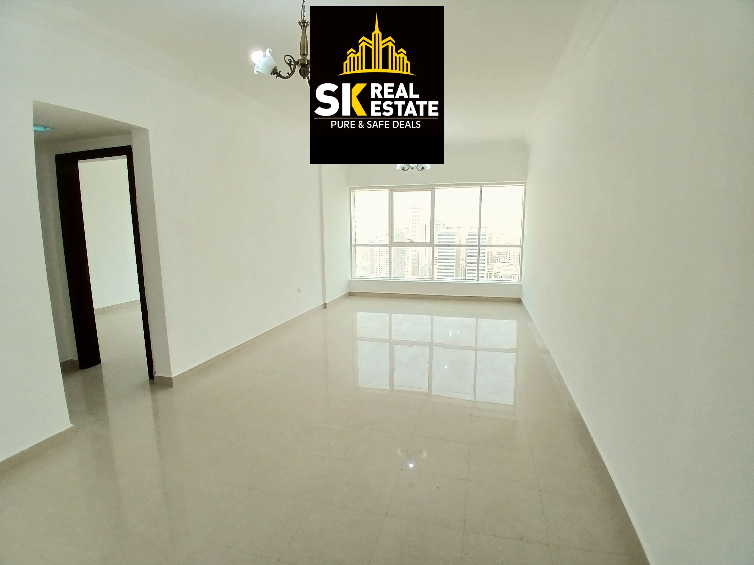 LAVISH + BRIGHT 1 BHK WITH ALL AMENITIES FREE NEAR DUBAI EXIT _ONLY AED 45000 WITH 4 CHQS