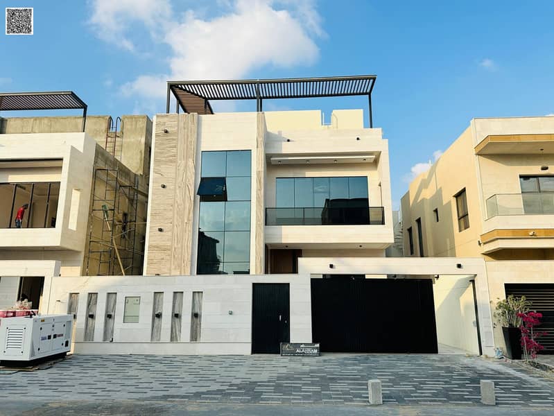 Luxury villa for sale, fully equipped with air conditioning, electricity, and water. Price negotiable.