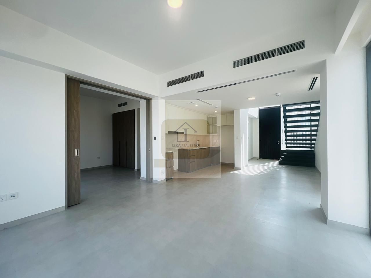 Single Row | Prime Location | Ready To Move-IN