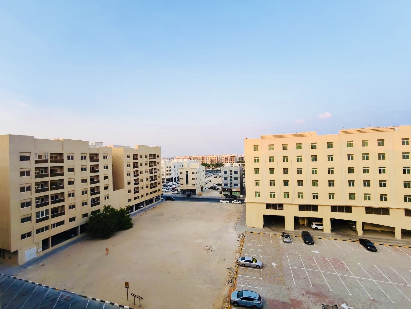 Luxury office for rent full floor 20k square foot in Muwaileh Sharjah