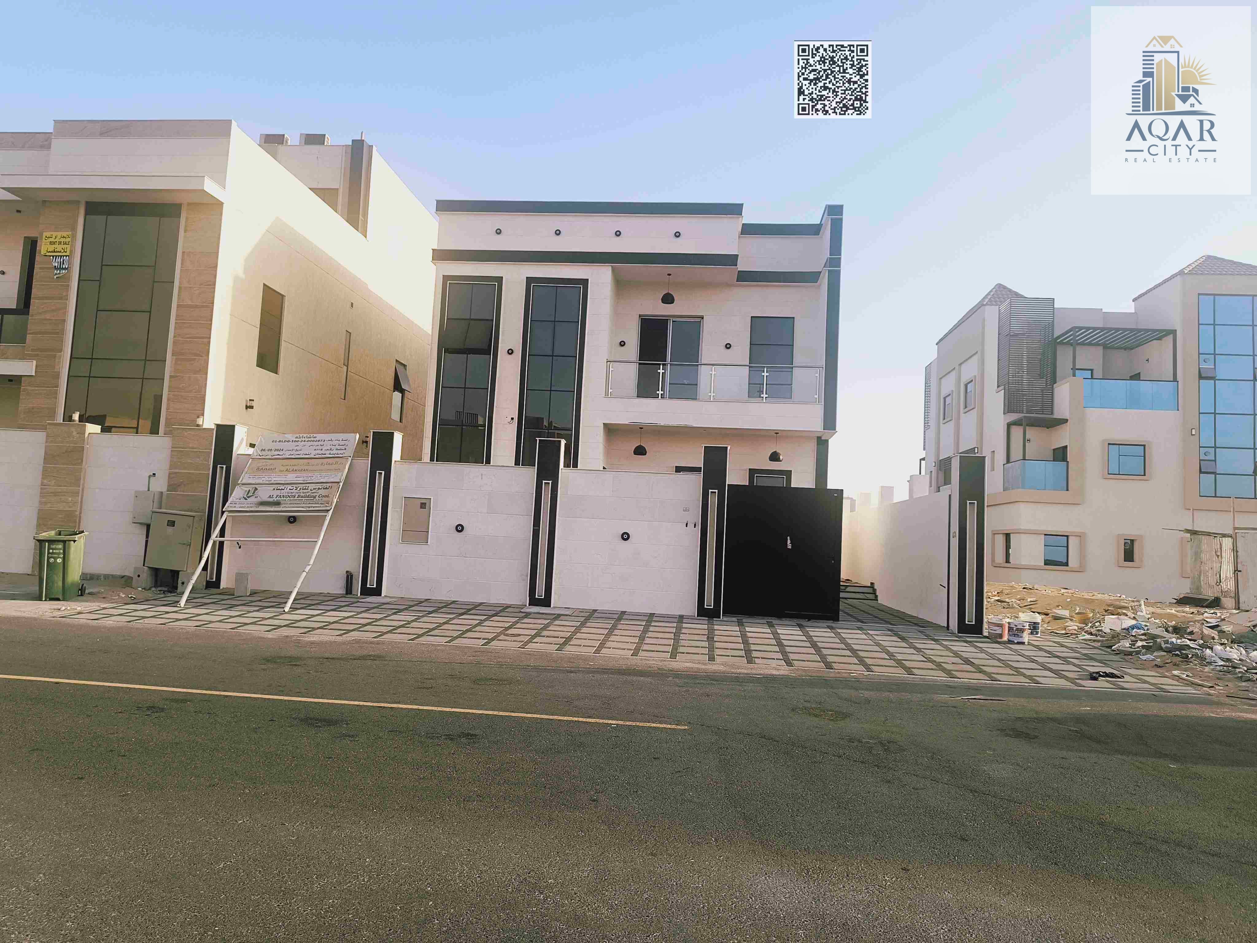 At an excellent and negotiable price - two floors and a large courtyard - freehold for all nationalities - possibility of easy bank financing