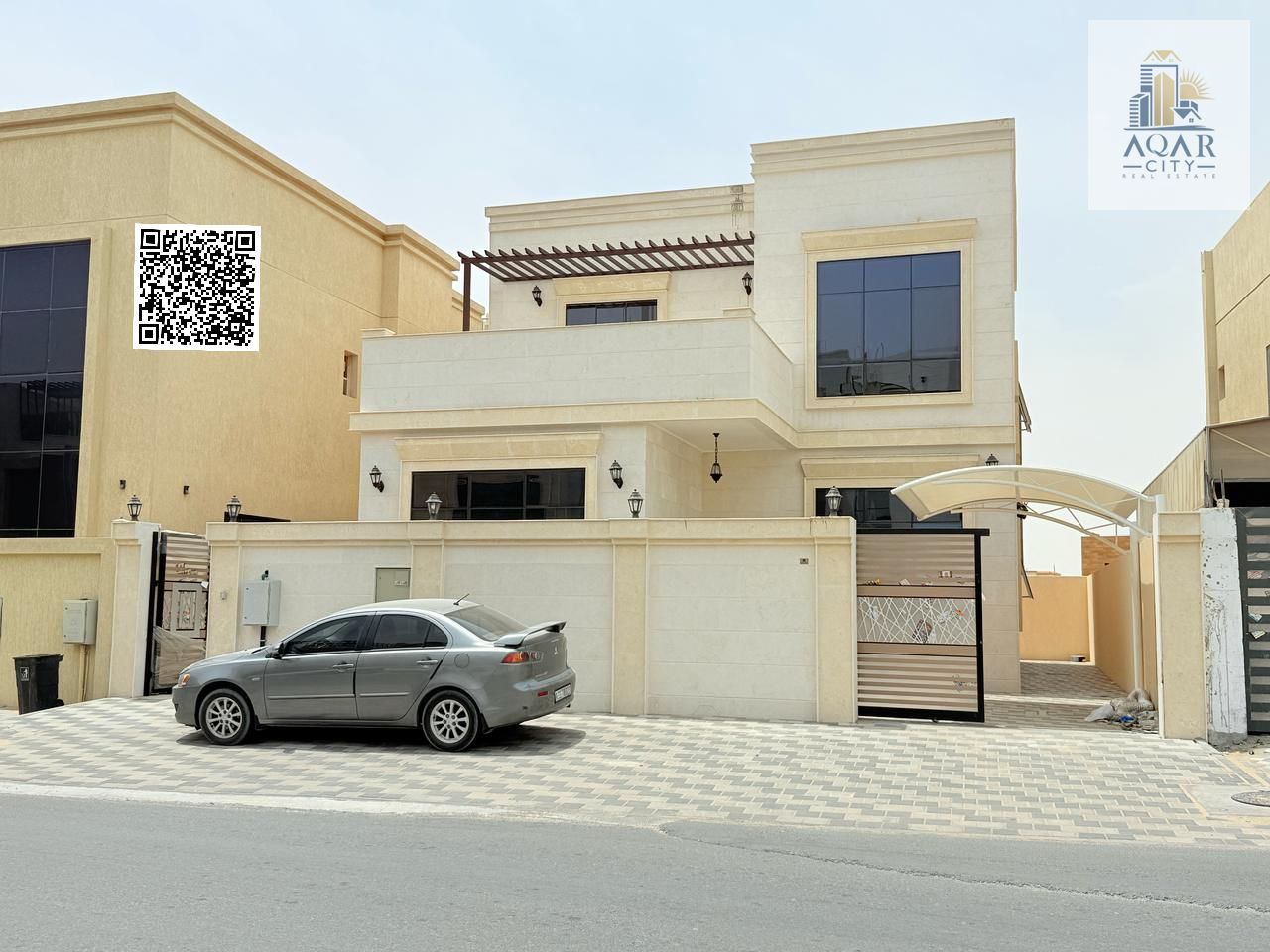 Villa for sale, four bedrooms, a master bedroom, and a hall.