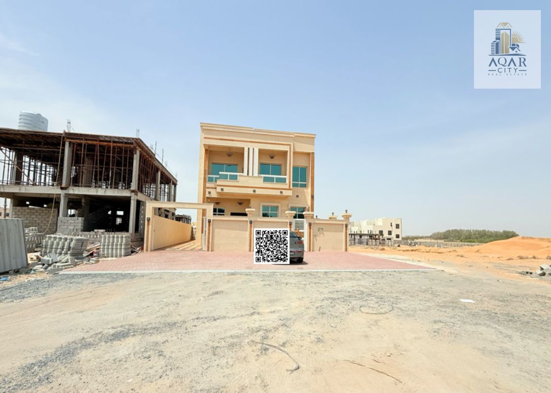 Villa for sale with electricity and water, five master bedrooms, a hall, a large setback in front of the villa, 1,690,000 negotiable