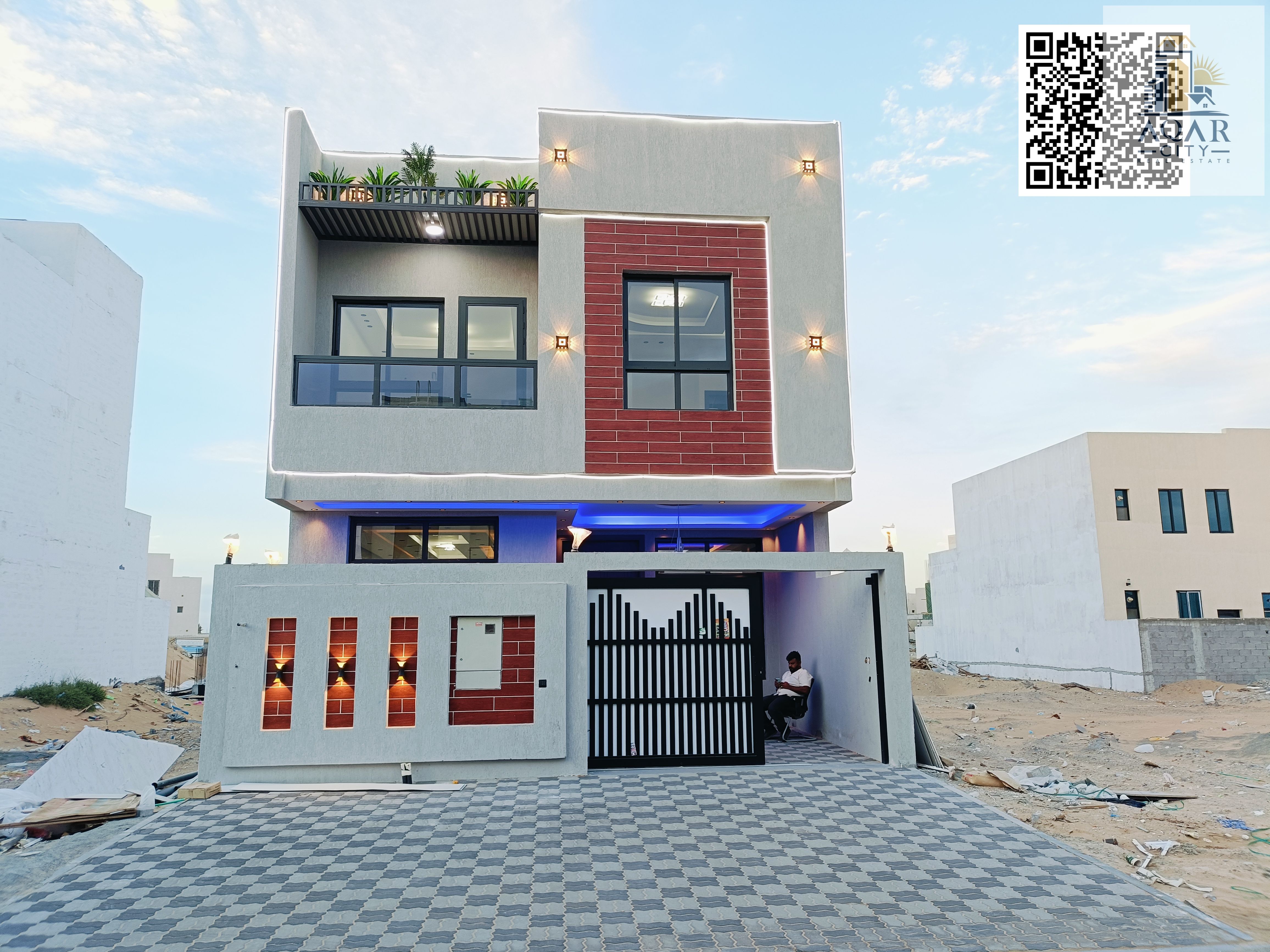 Villa in the best residential locations in Al Zahia area, directly on Sheikh Mohammed bin Zayed Road, without down payment, full monthly bank financin