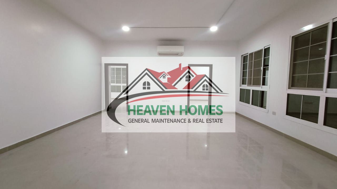 7 BEDROOMS 8 BATHROOMS HALL AVAILABLE FOR STAFF