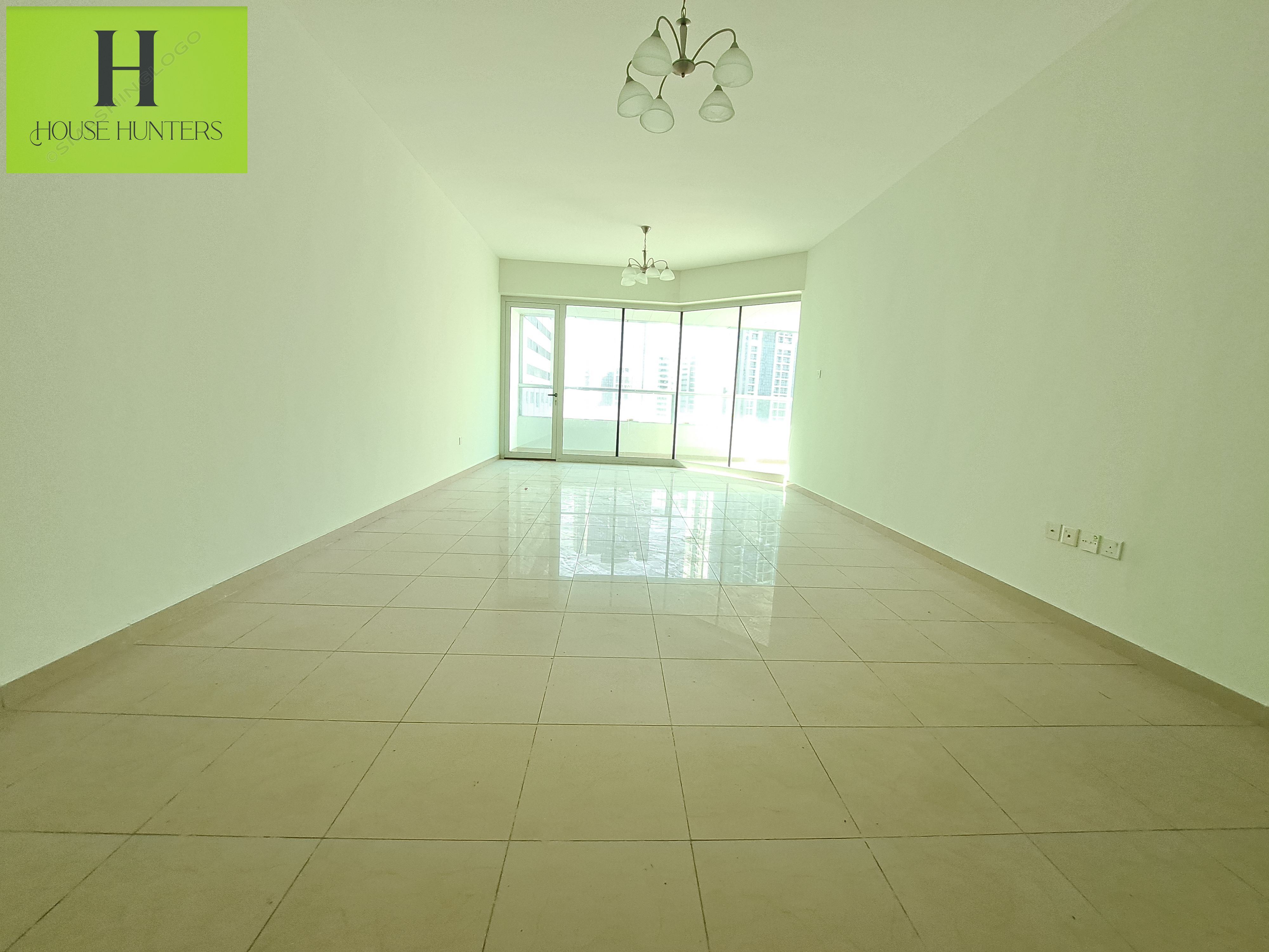 Lavish 2bhk with big balcony and wardrobe