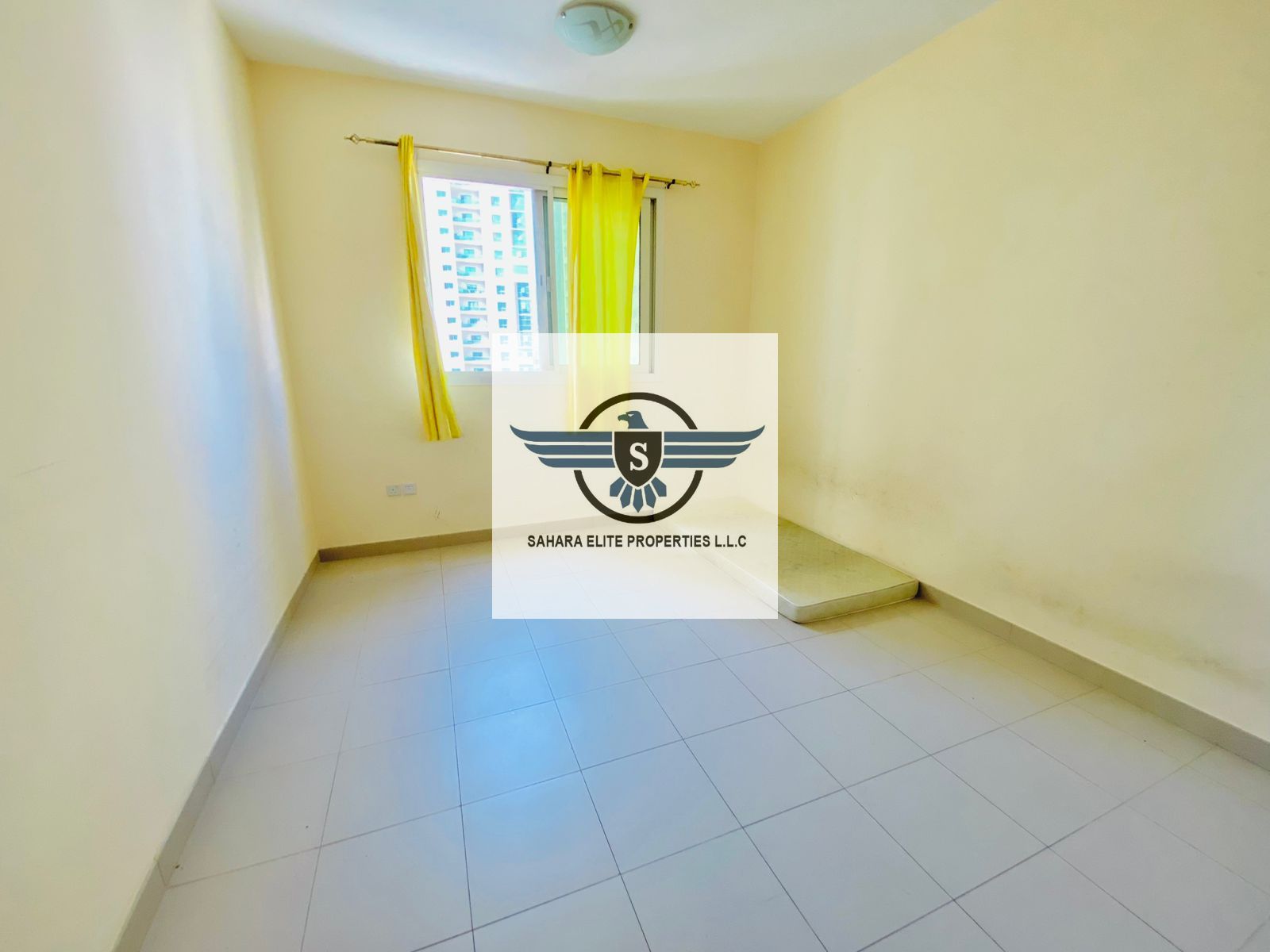1bhk very specious with parking very close to exit dubai only family