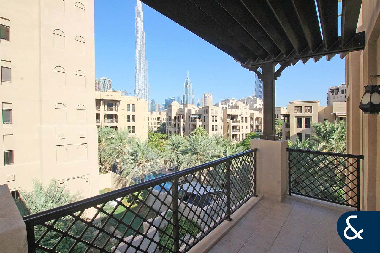 Burj and Pool View | 2 + Study | Exclusive